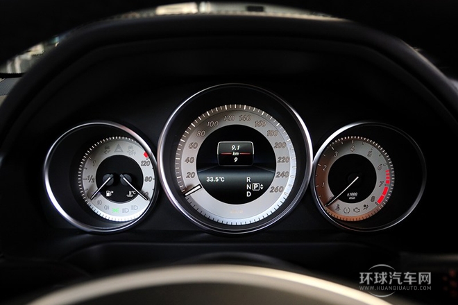 2015款E400L運(yùn)動(dòng)豪華版4MATIC