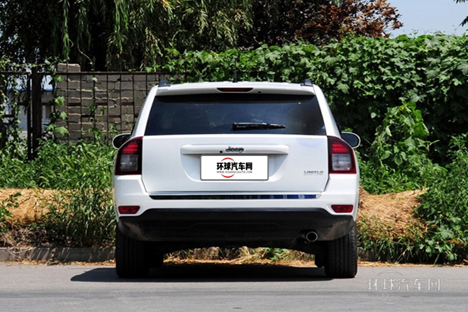 2014款 改款 2.4L 四驅(qū)豪華導(dǎo)航版