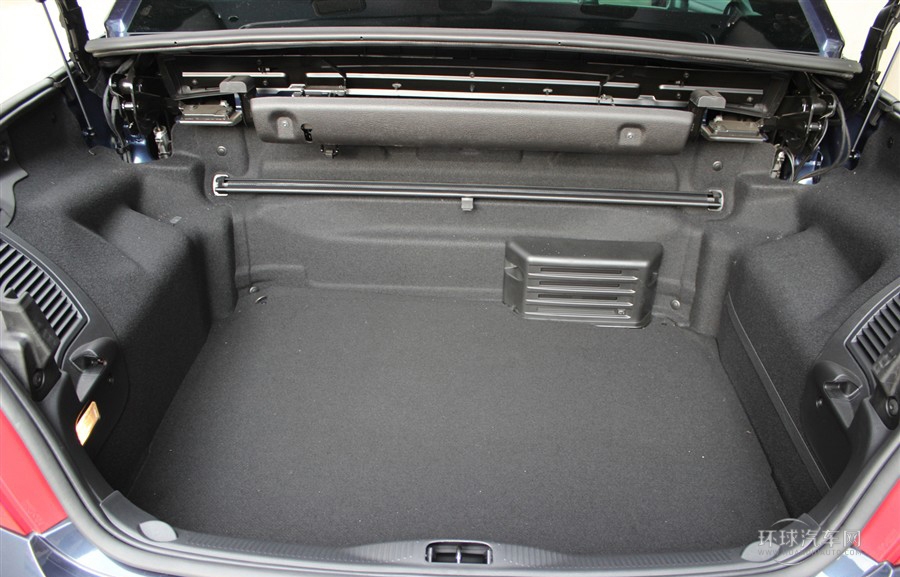 2013款 1.6L CC 自動豪華型