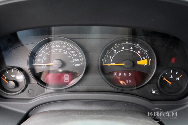 2014款 改款 2.0L 兩驅(qū)進(jìn)取版