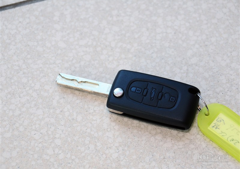 2013款 1.6L CC 自動時尚型