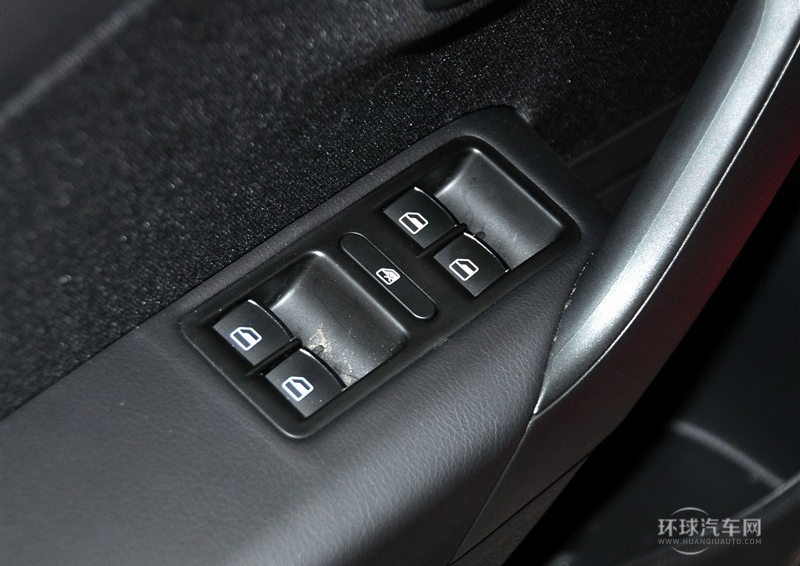 2013款 1.4L 自動豪華版