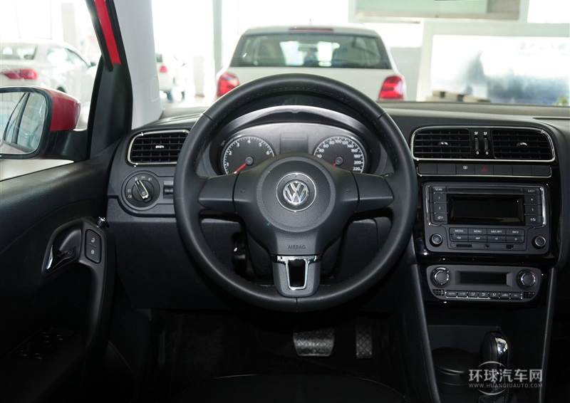 2013款 1.4L 自動豪華版