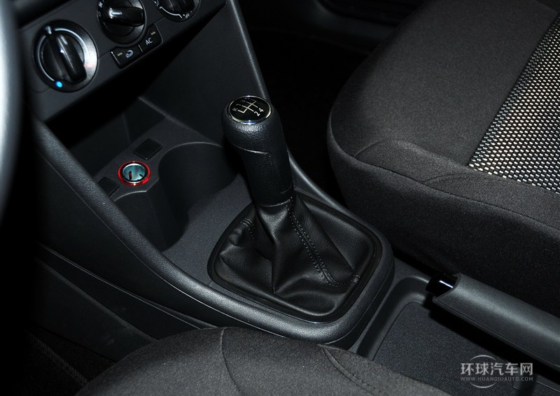 2013款 1.6L 手動舒適版