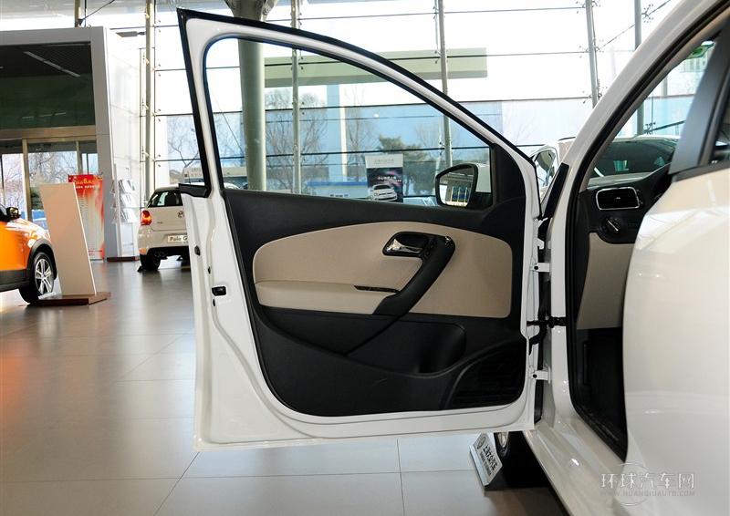 2013款 1.6L 自動豪華版