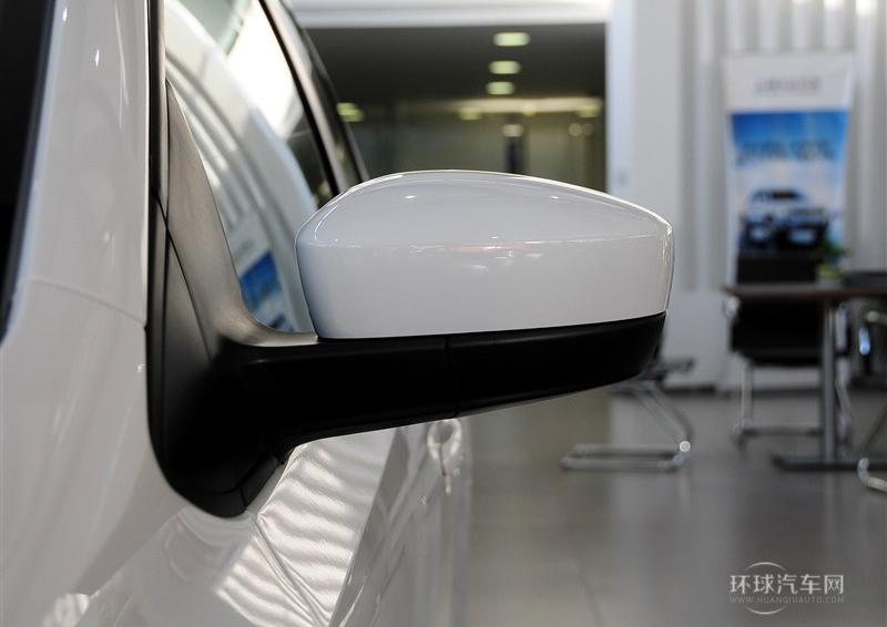 2013款 1.6L 自動(dòng)豪華版