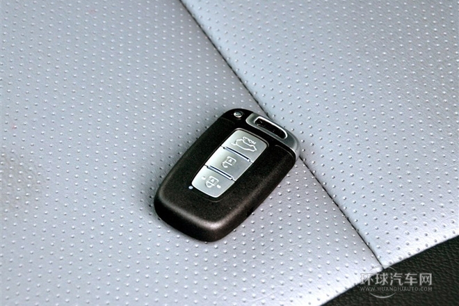 2013款 2.0L 自動兩驅(qū)版Premium