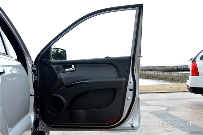 2013款 2.0L 自動兩驅版Premium