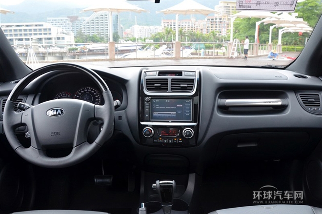 2013款 2.0L 自動兩驅版Premium