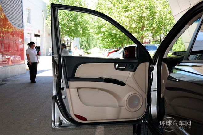 2013款 2.0L 自動兩驅版DLX