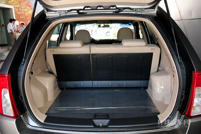 2013款 2.0L 自動兩驅(qū)版DLX