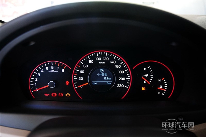 2013款 2.0L 自動兩驅版DLX