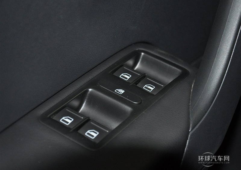 2014款 1.6L 手動舒適版