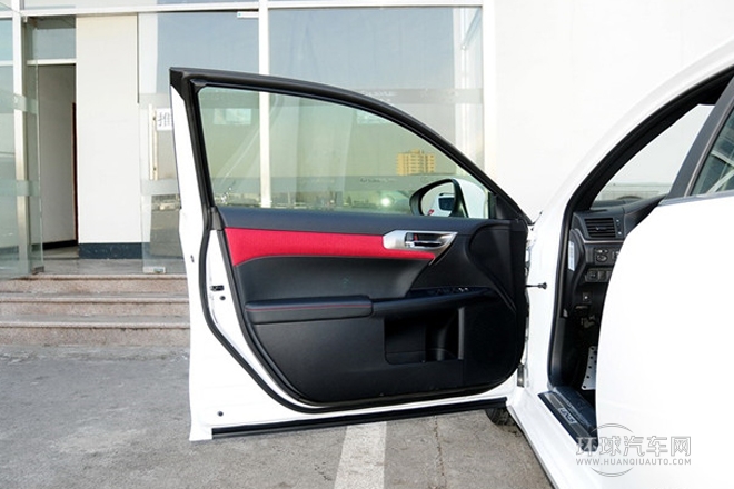 2014款 CT200h F-Sport 雙色