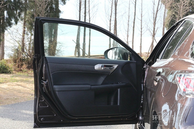 2014款 CT200h 精英版 雙色