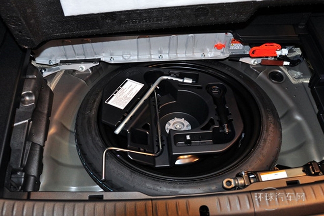 2014款 CT200h 舒適版 單色