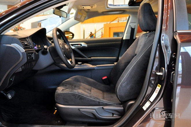 2014款 CT200h 舒適版 單色