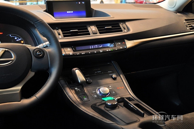 2014款 CT200h 舒適版 單色