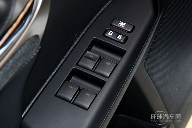 2014款 CT200h 舒適版 雙色