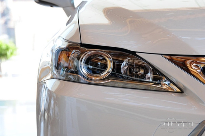 2014款 CT200h 舒適版 雙色