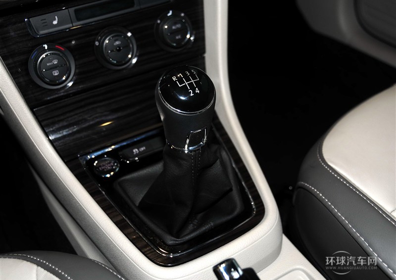 2013款 1.4TSI 手動豪華型