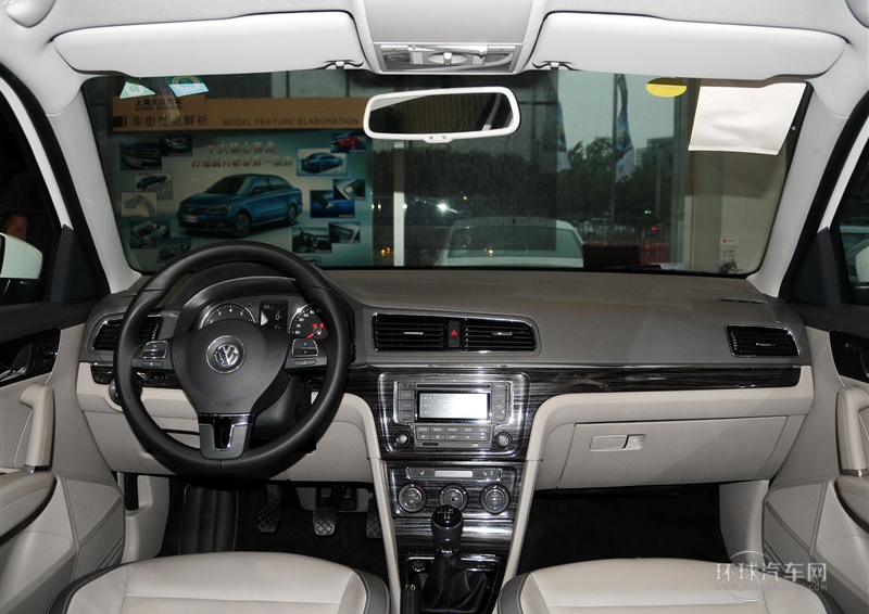 2013款 1.4TSI 手動(dòng)豪華型