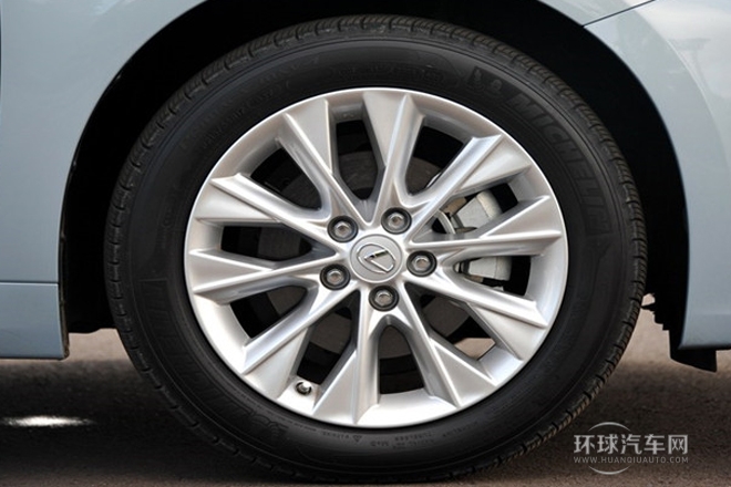 2013款 300h 豪華版