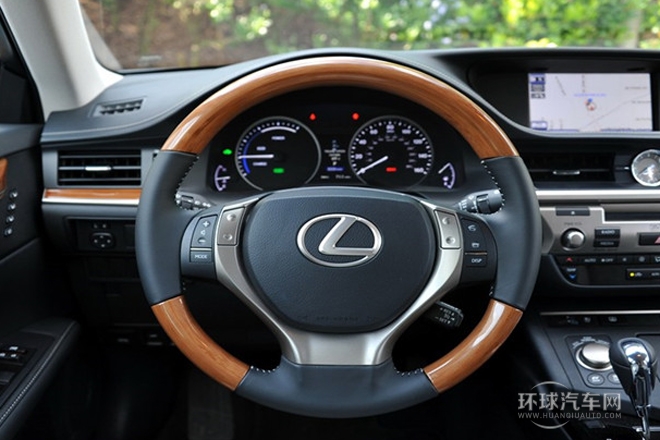 2013款 300h 豪華版