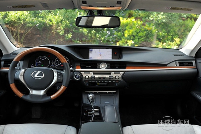 2013款 300h 豪華版