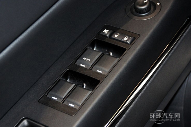 2014款 2.4L 豪華導航版