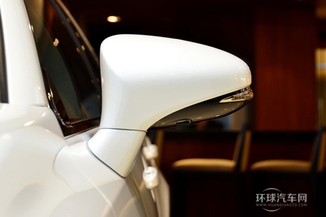 2014款 300h 領先版