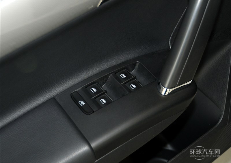 2013款 1.4TSI 自動豪華型