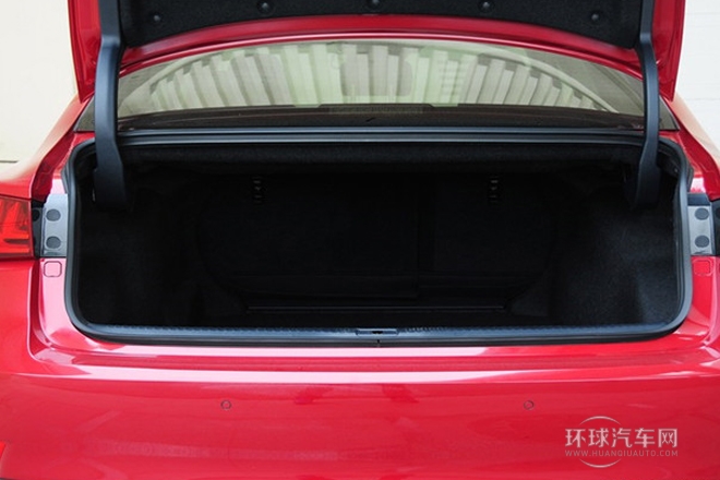 2013款 250 尊貴版