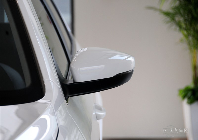 2013款 1.4TSI 自動豪華型