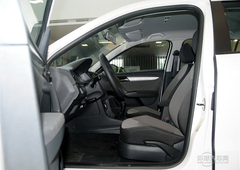 2013款 1.6L 手動(dòng)風(fēng)尚型