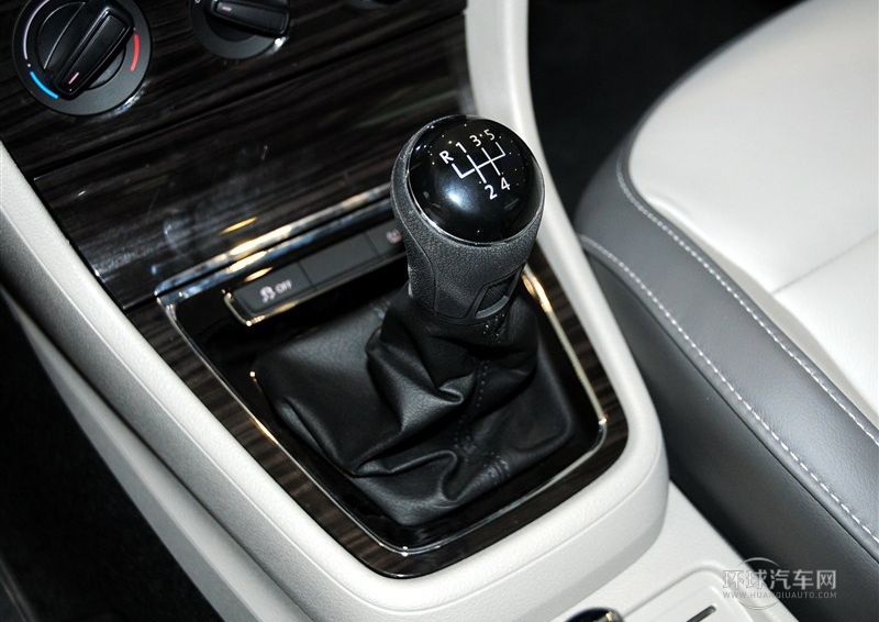 2013款 1.6L 手動舒適型