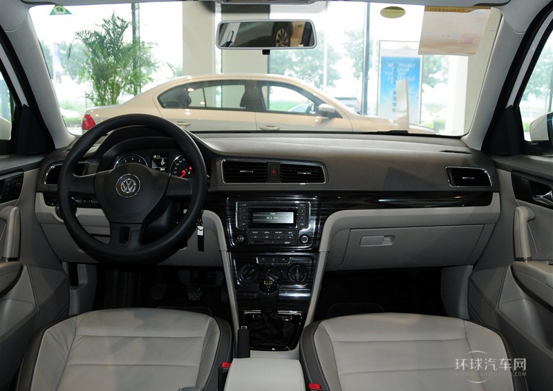 2013款 1.6L 手動(dòng)舒適型