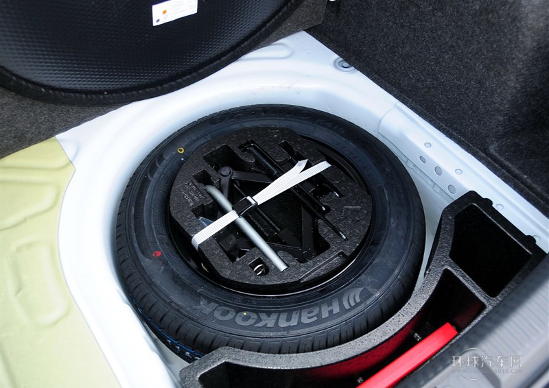 2013款 1.6L 自動豪華型