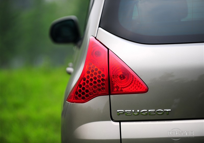 2011款 1.6T 豪華型