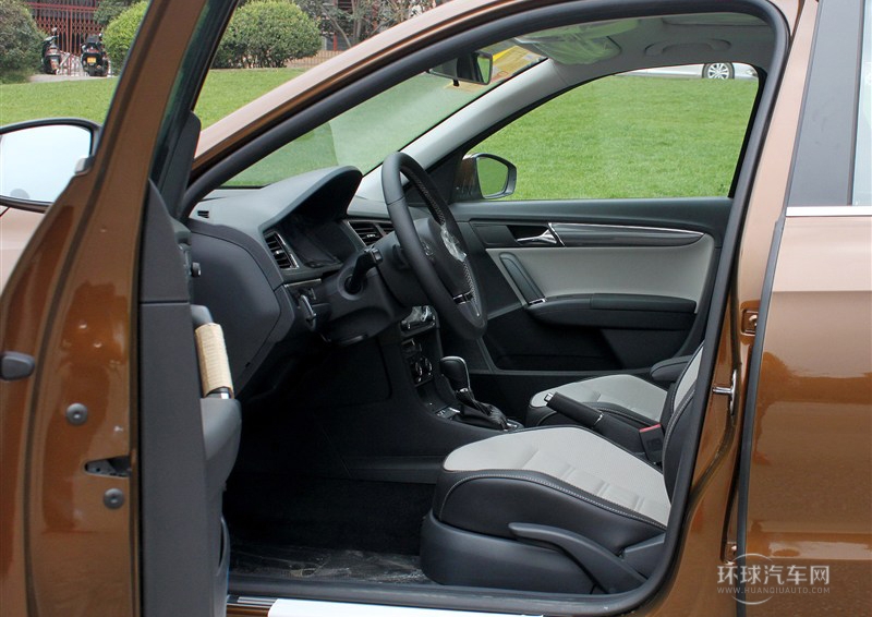 2014款 1.6L 自動(dòng)型