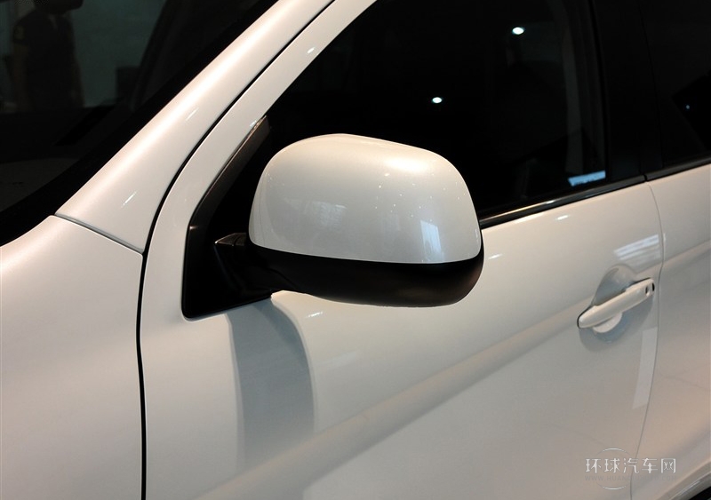 2013款 2.0L 四驅豪華型