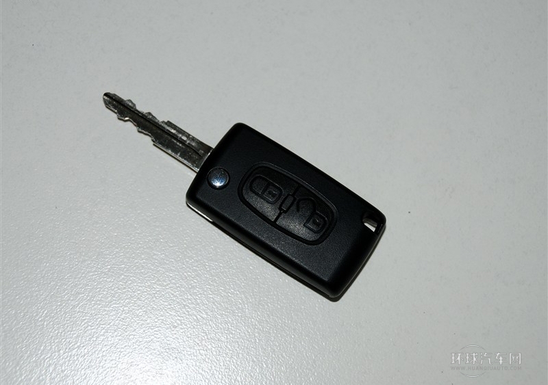 2013款 2.0L 四驅(qū)時(shí)尚型