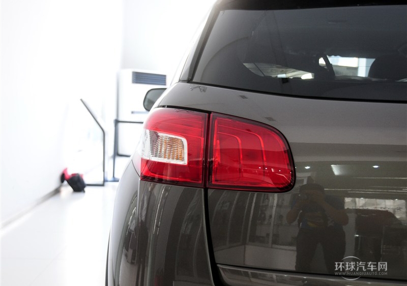 2013款 2.0L 四驅(qū)時尚型