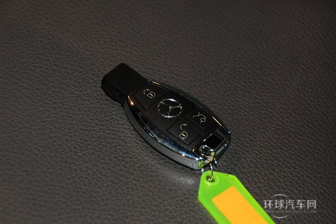 2013款改款GLK300 4MATIC豪華版