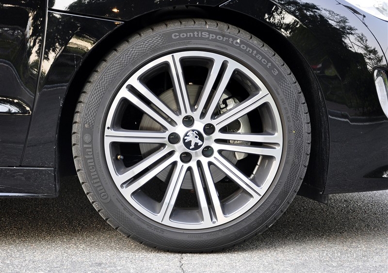 2011款 1.6T 豪華運動型