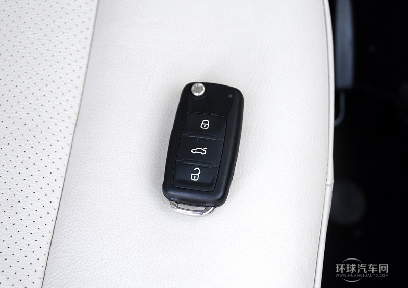 2013款 改款 1.4TSI DSG豪華版