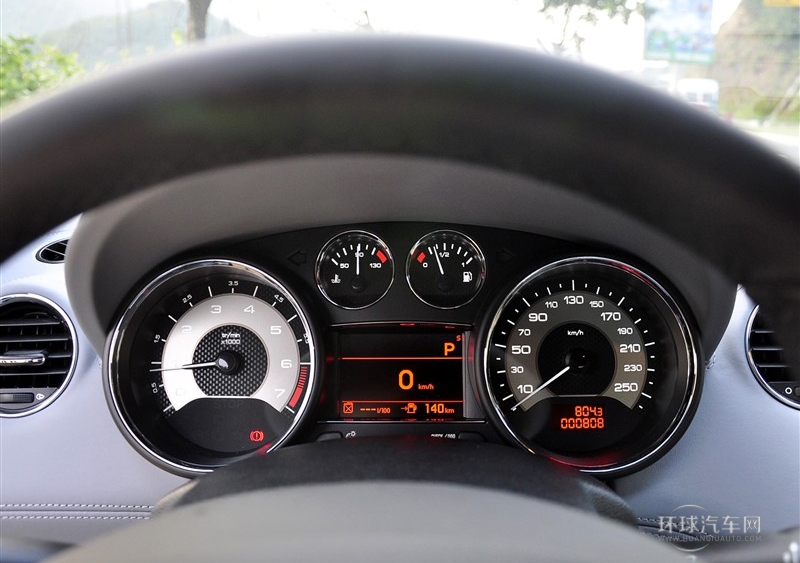 2011款 1.6T 豪華運動型