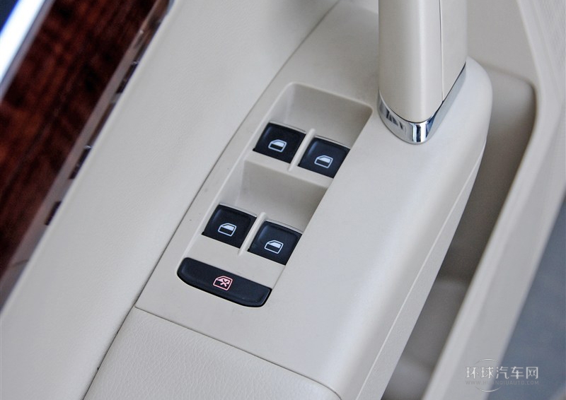 2013款 改款 1.4TSI DSG豪華版