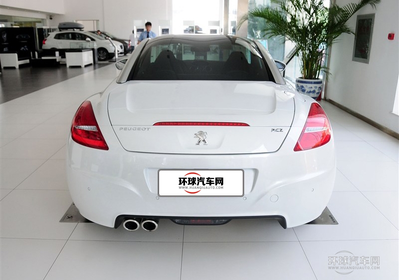 2014款 1.6T 豪華版深色風格