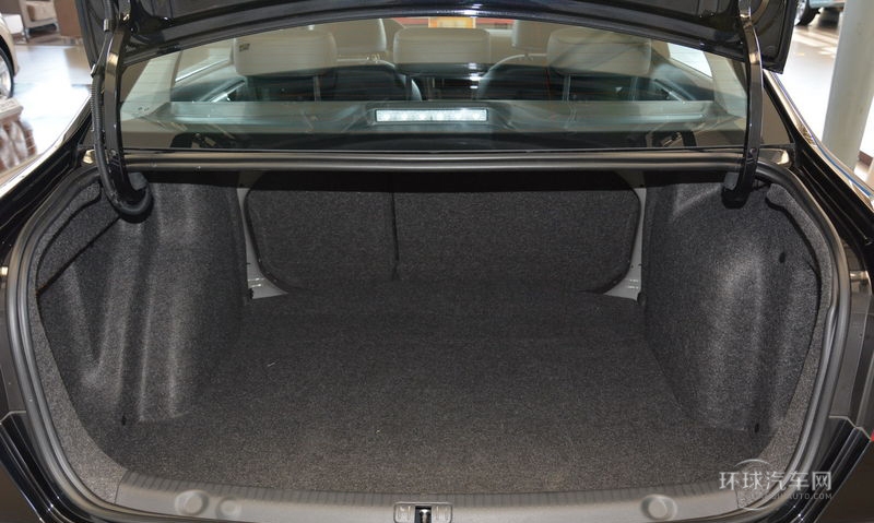 2013款 改款 1.4TSI 手動(dòng)豪華版